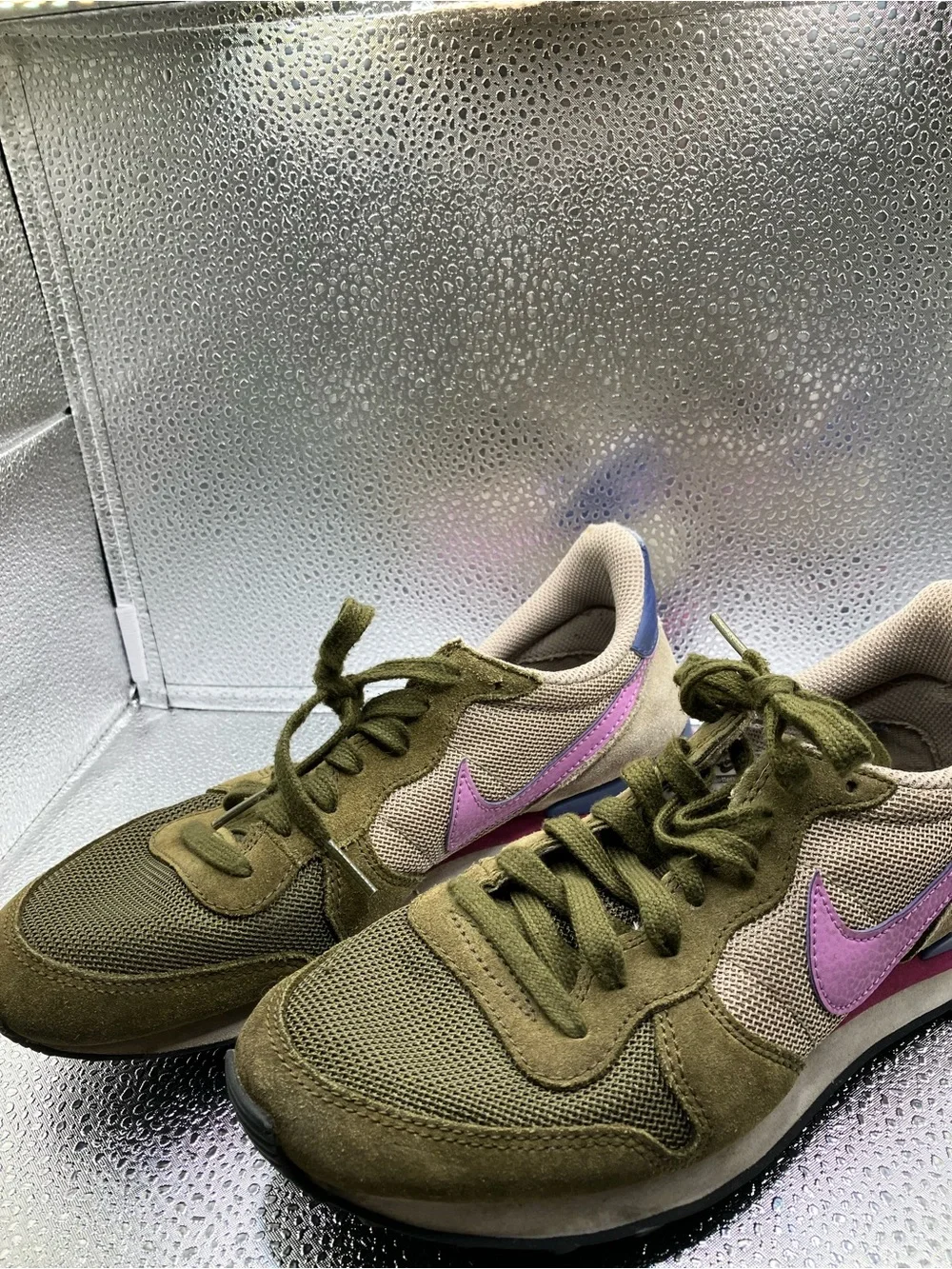 Nike Olive Green Woman’s Sneakers with Purple Swoosh